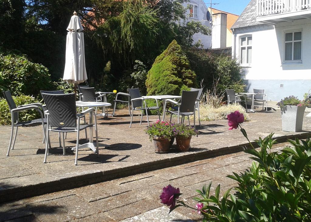Hotel Sandvig Havn Allinge-Sandvig Exterior foto